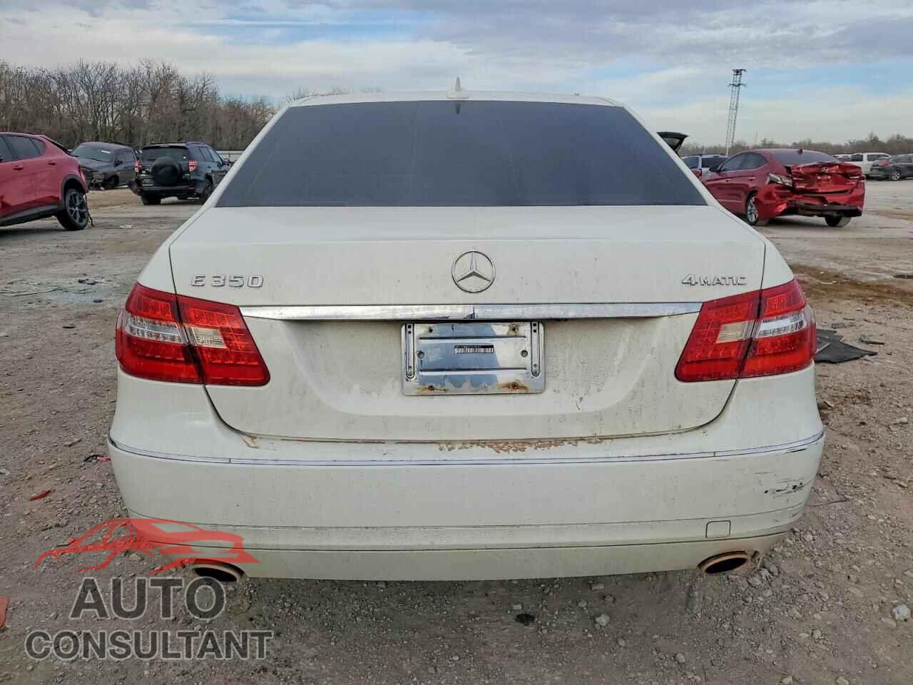 MERCEDES-BENZ E-CLASS 2011 - WDDHF8HB2BA514926