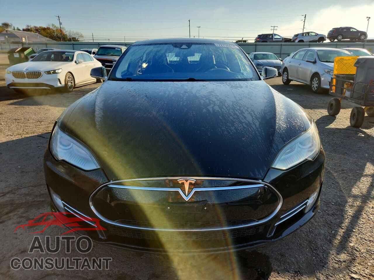 TESLA MODEL S 2015 - 5YJSA1H19FF082510