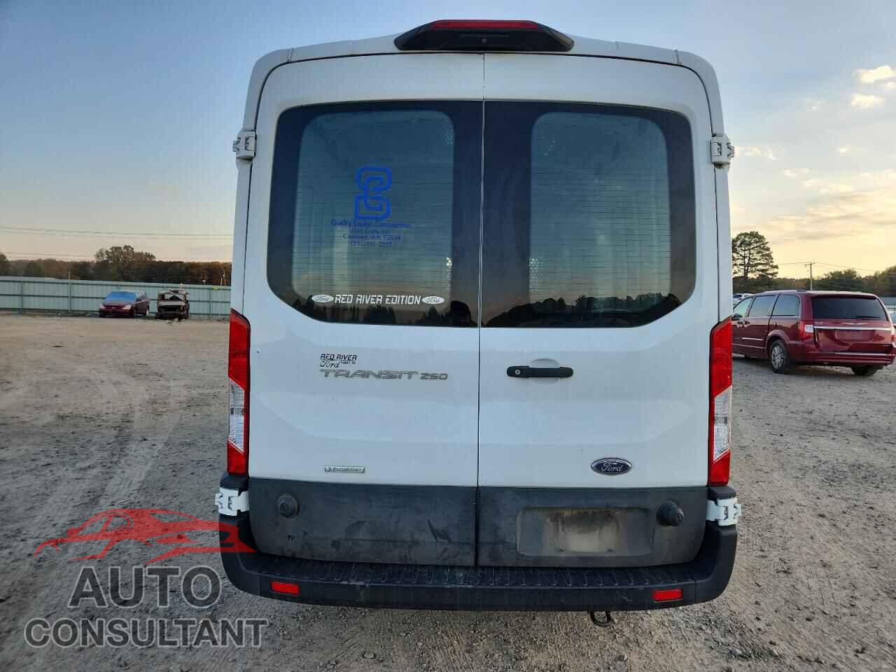 FORD TRANSIT 2020 - 1FTBR1CG0LKB15767