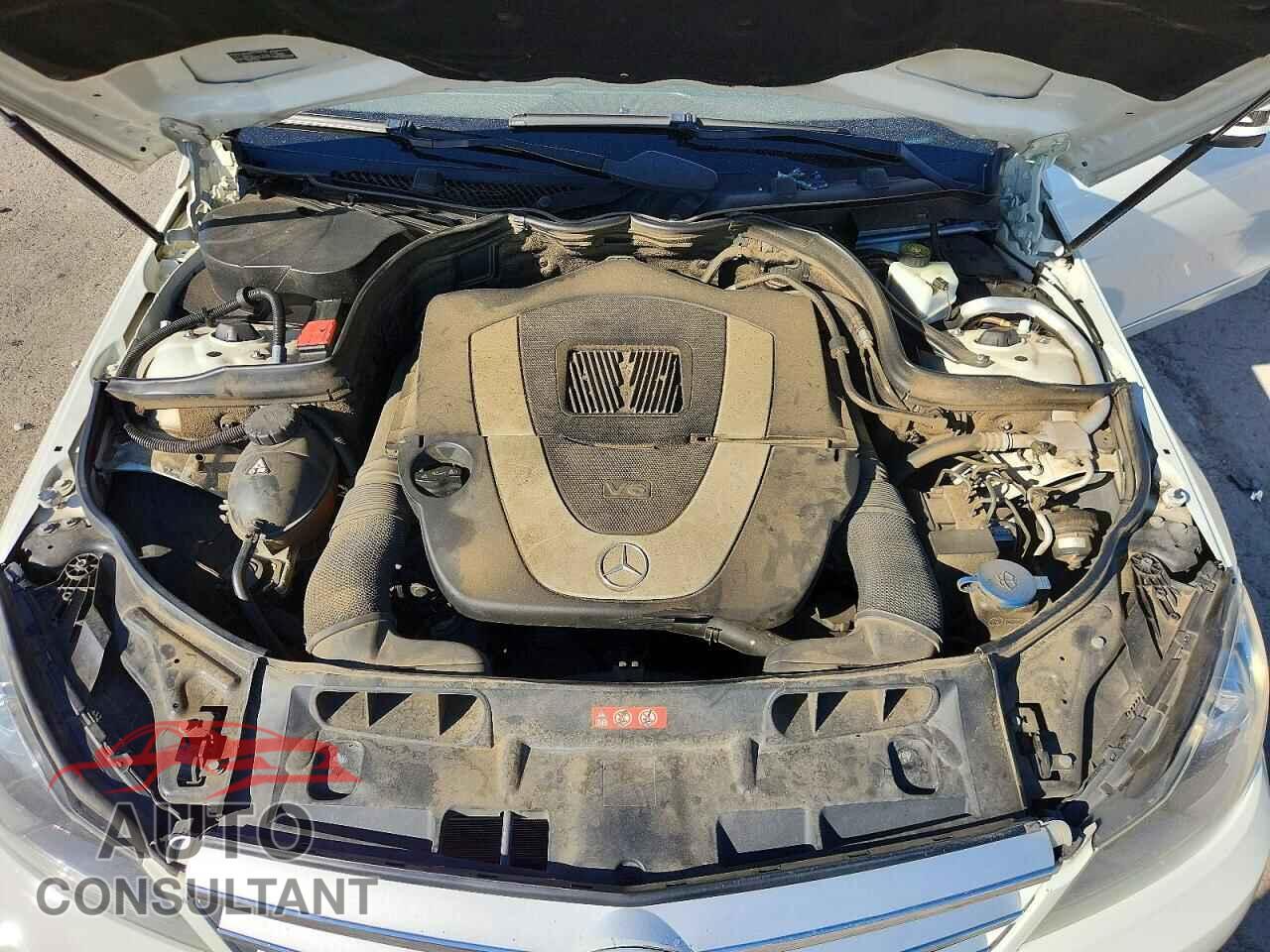 MERCEDES-BENZ C-CLASS 2012 - WDDGF8BB7CR202012