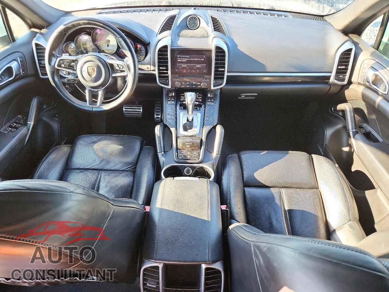 PORSCHE CAYENNE 2017 - WP1AE2A27HLA75594
