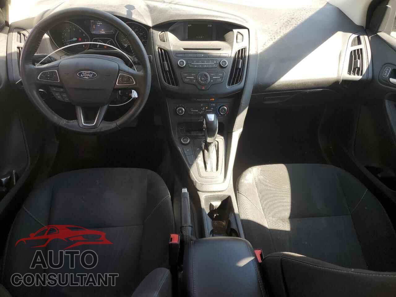 FORD FOCUS 2015 - 1FADP3F20FL374743
