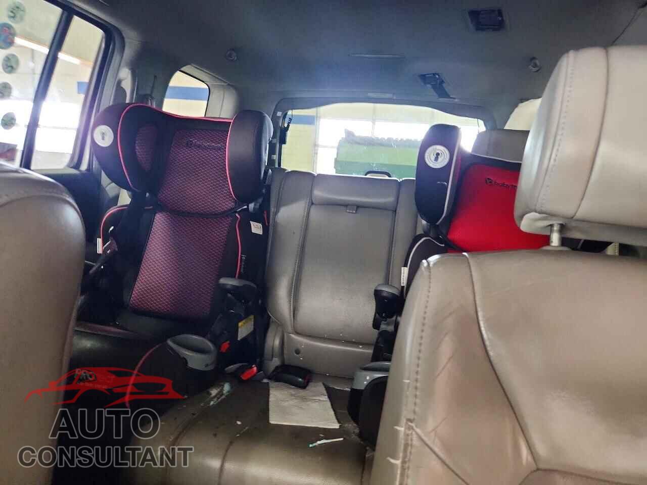 HONDA PILOT 2011 - 5FNYF4H59BB037710