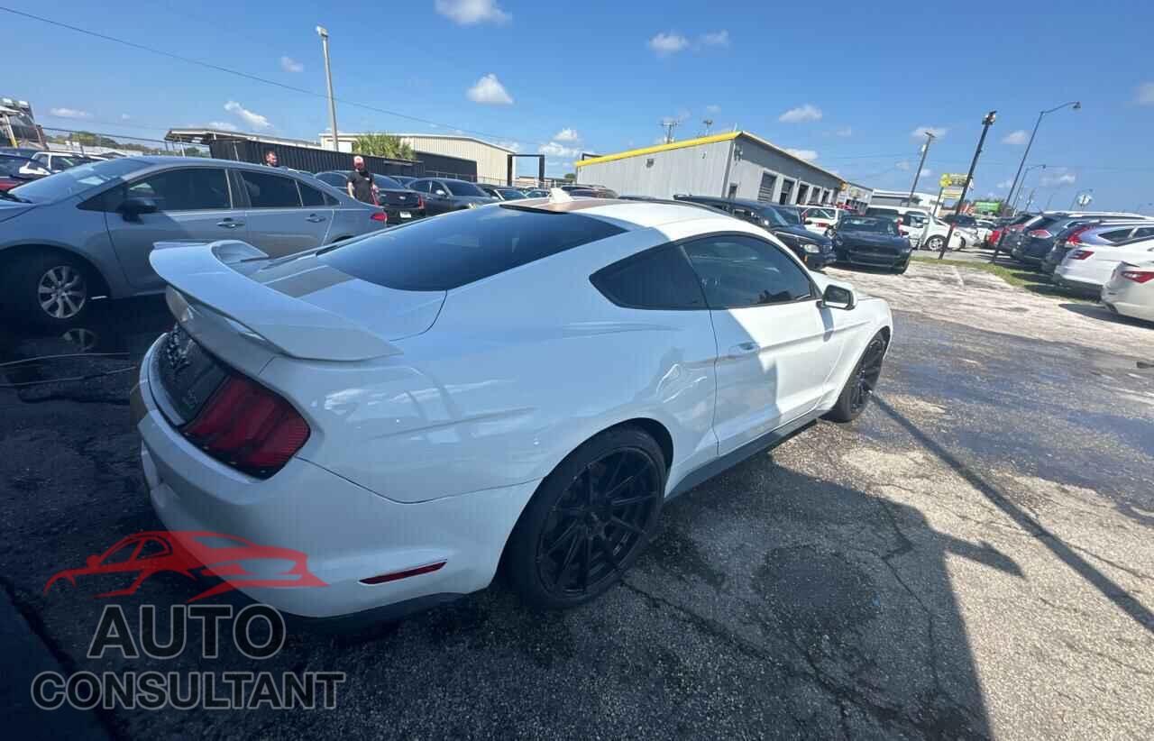 FORD MUSTANG 2022 - 1FA6P8CF1N5117980