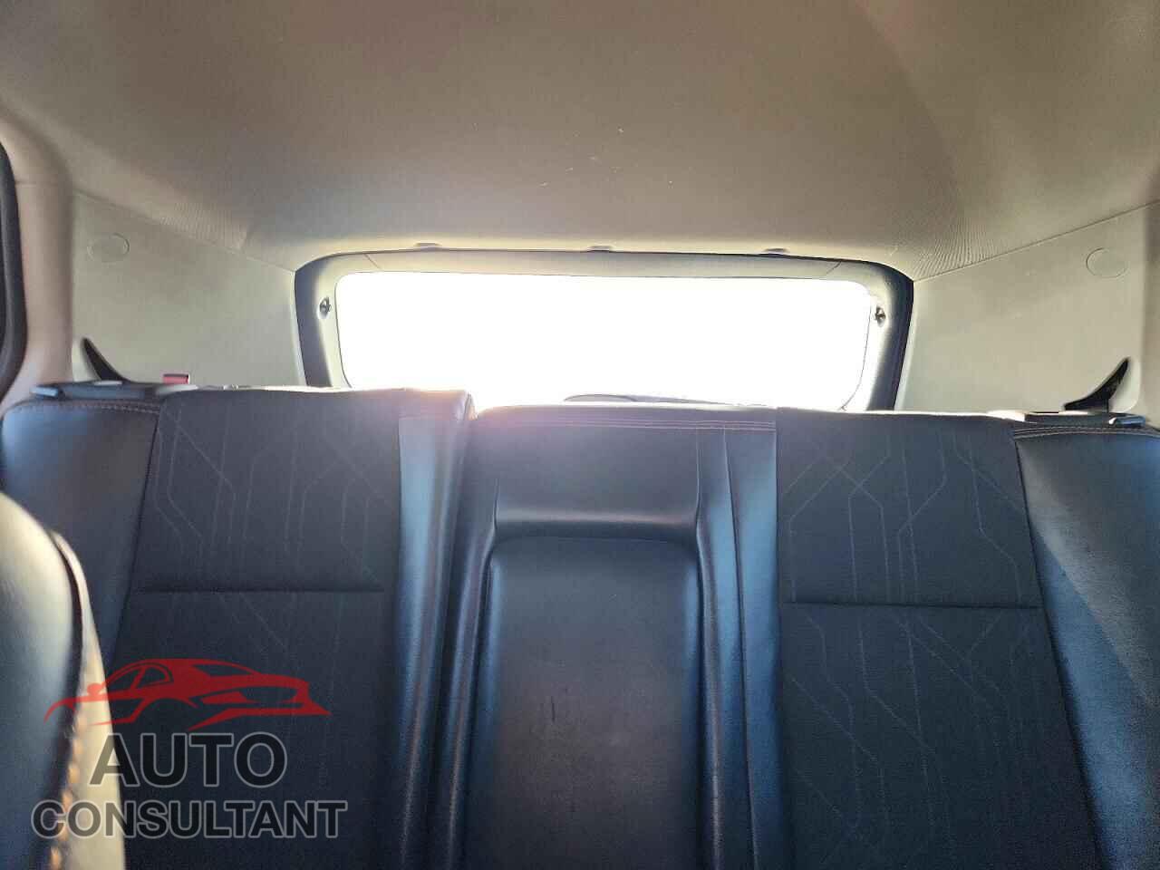 CHEVROLET TRAX 2017 - 3GNCJLSB9HL148115