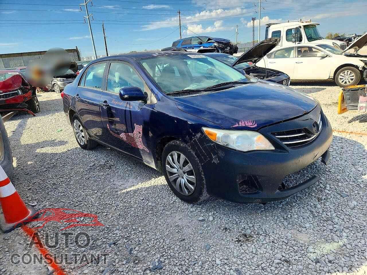 TOYOTA COROLLA 2013 - 2T1BU4EE1DC956723