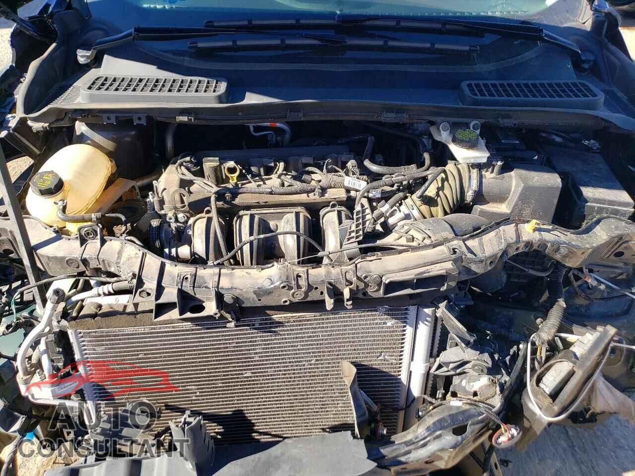 FORD ESCAPE 2017 - 1FMCU0F77HUC95166