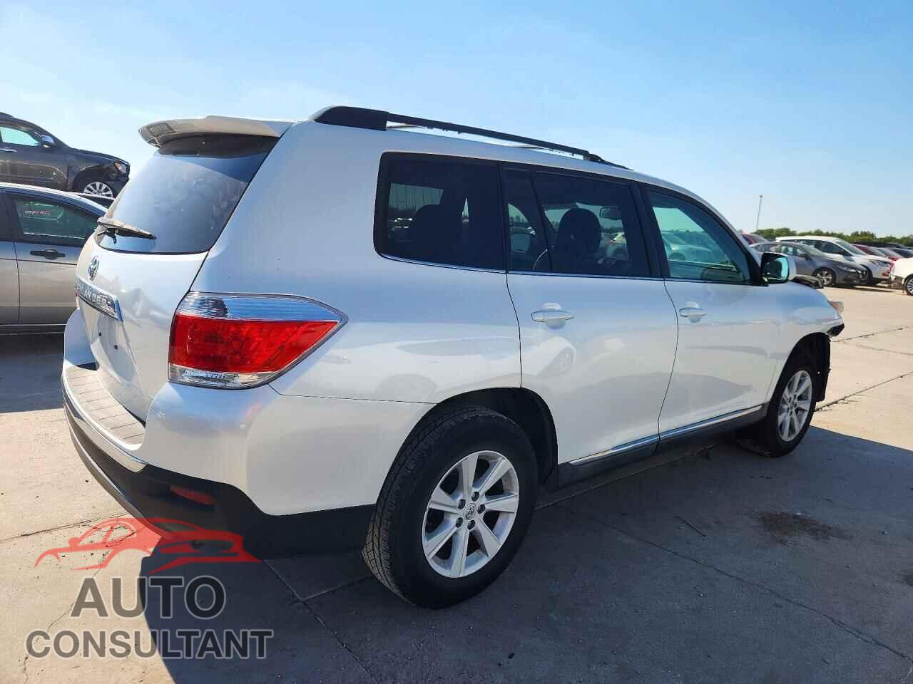 TOYOTA HIGHLANDER 2013 - 5TDZK3EH8DS117667