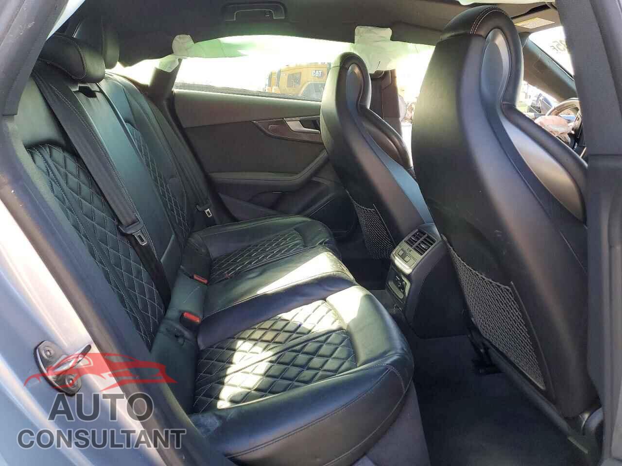 AUDI S5/RS5 2019 - WAUC4CF52KA016586