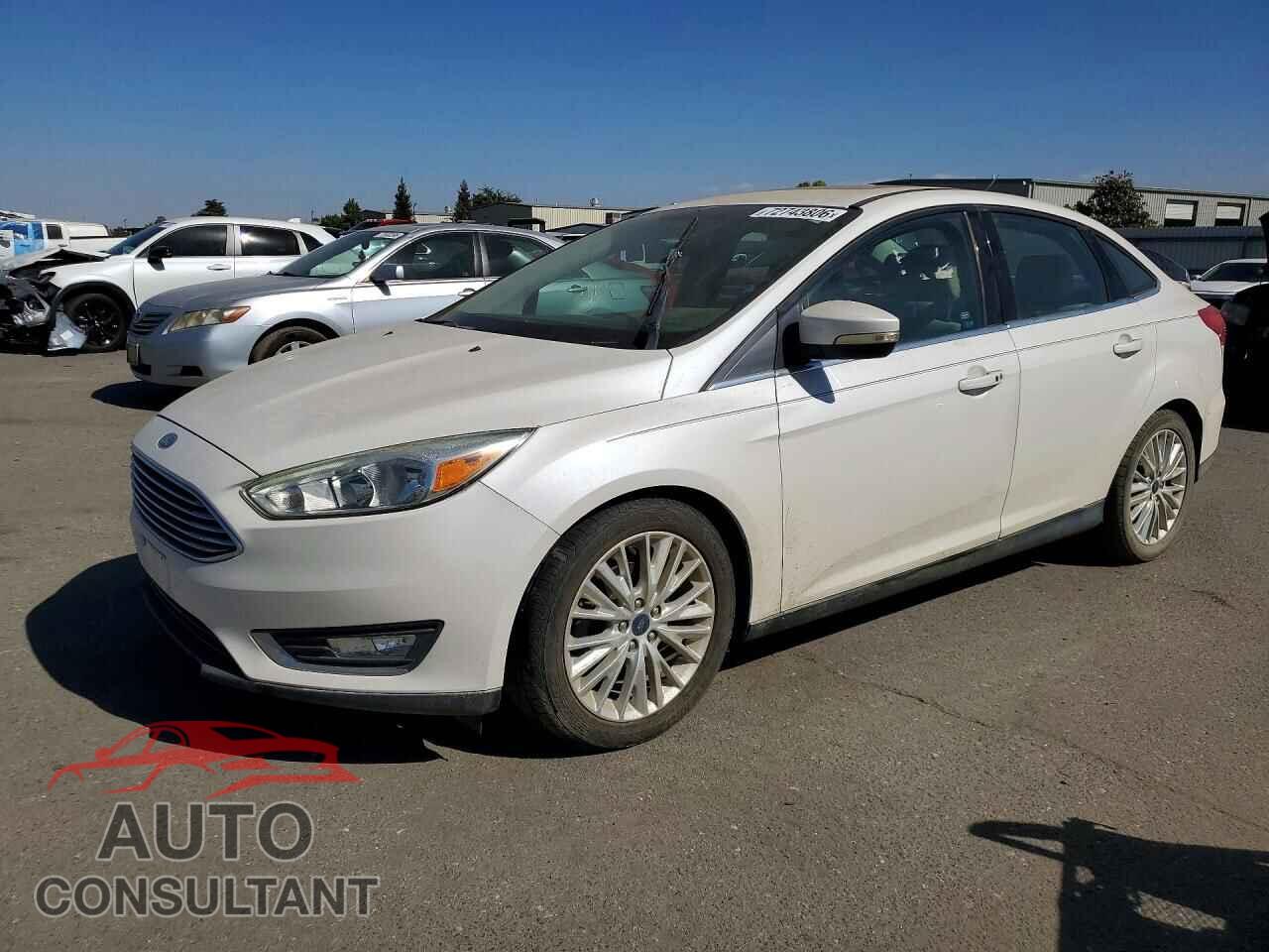 FORD FOCUS 2017 - 1FADP3J22HL260740
