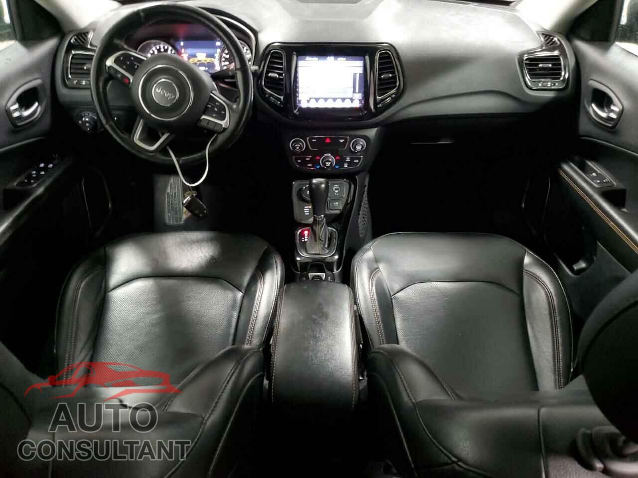 JEEP COMPASS 2020 - 3C4NJDCB6LT120593