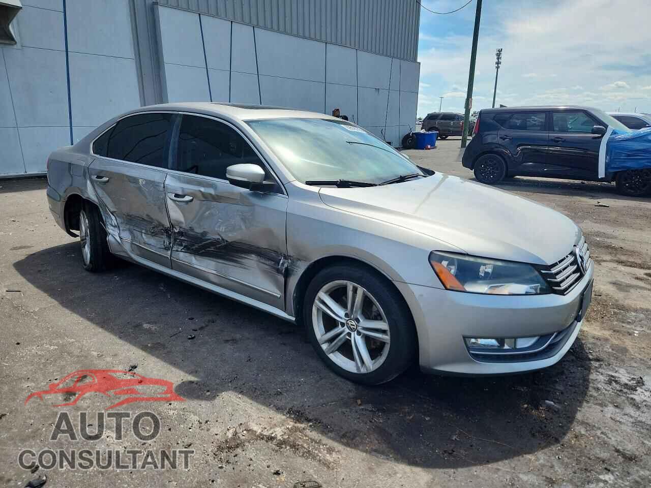 VOLKSWAGEN PASSAT 2012 - 1VWBN7A36CC108912