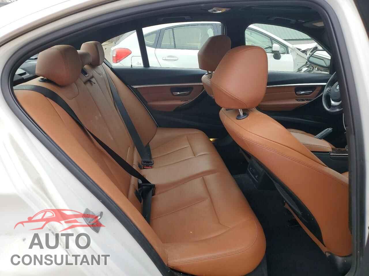 BMW 3 SERIES 2017 - WBA8D9C35HA005019