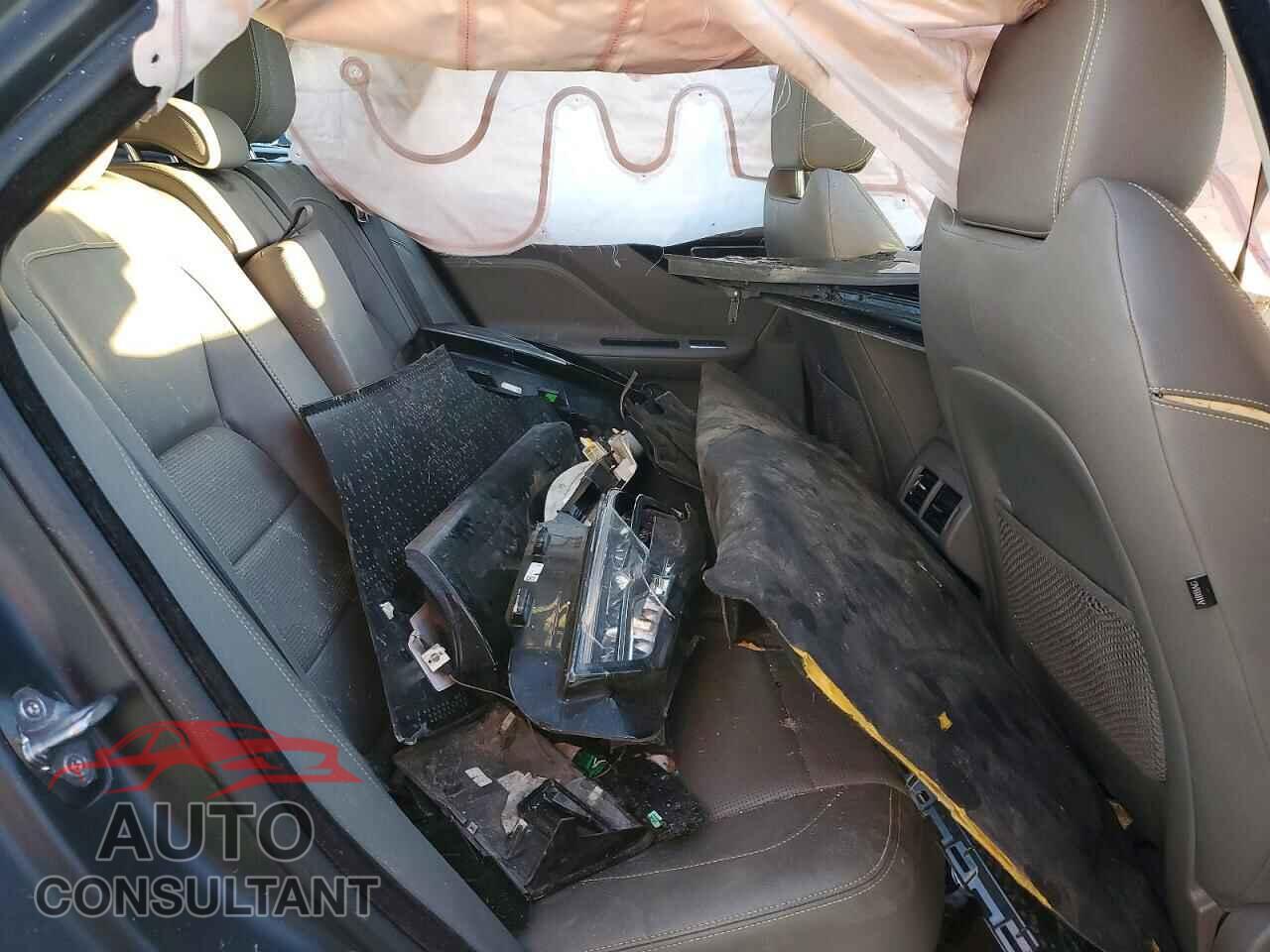 JAGUAR F-PACE 2017 - SADCL2BV7HA888619