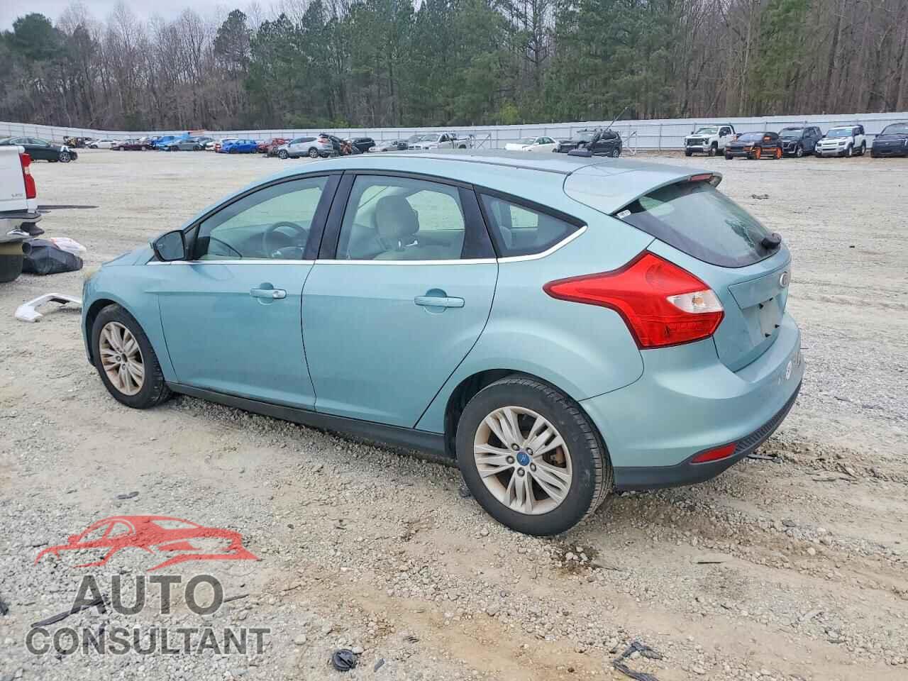 FORD FOCUS 2012 - 1FAHP3M22CL303074