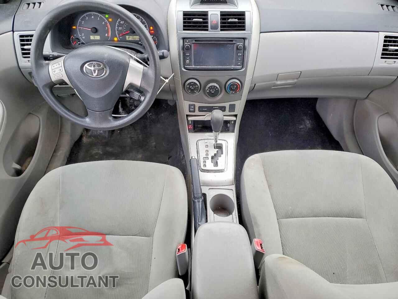 TOYOTA COROLLA 2013 - 2T1BU4EE3DC099613