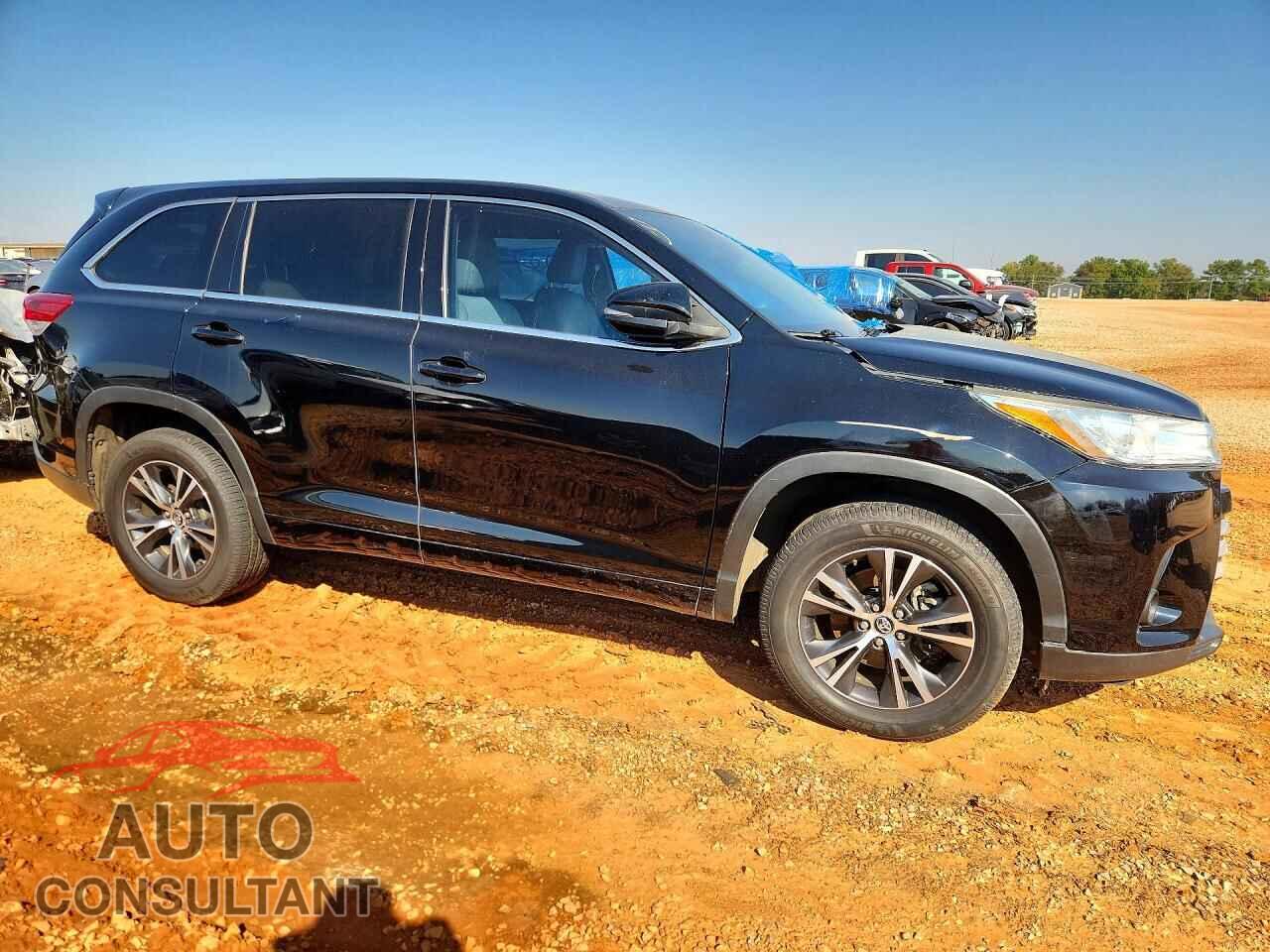TOYOTA HIGHLANDER 2018 - 5TDZZRFH1JS258024