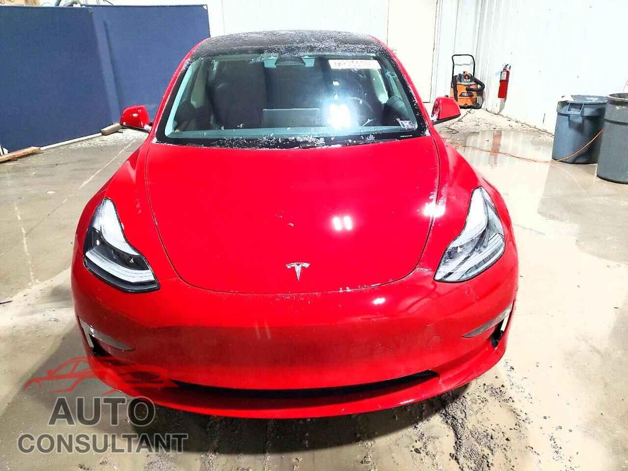 TESLA MODEL 3 2022 - 5YJ3E1EA2NF303778