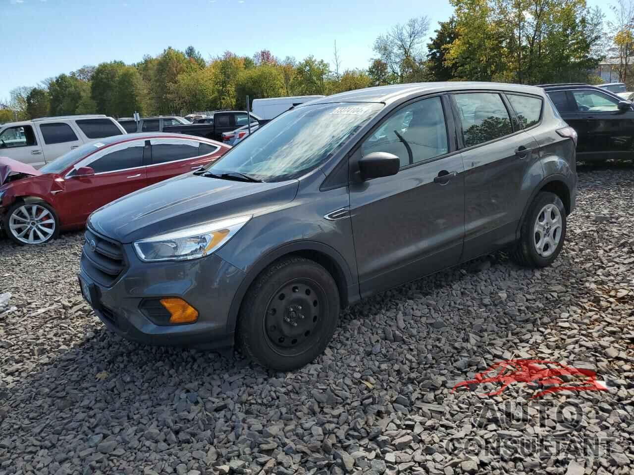 FORD ESCAPE 2017 - 1FMCU0F70HUB96947