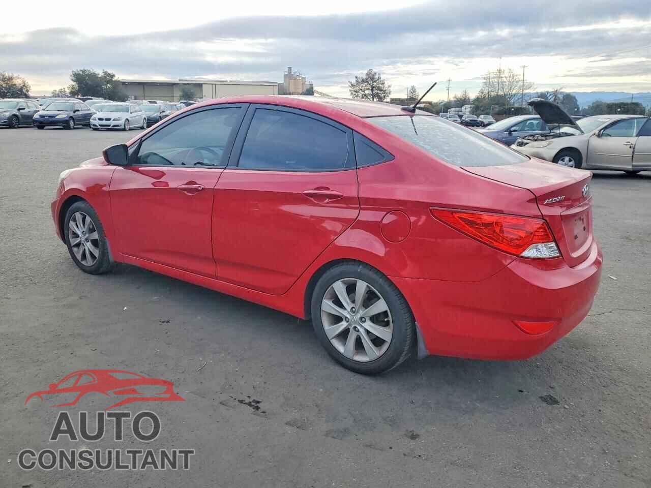 HYUNDAI ACCENT 2013 - KMHCU4AE2DU302029