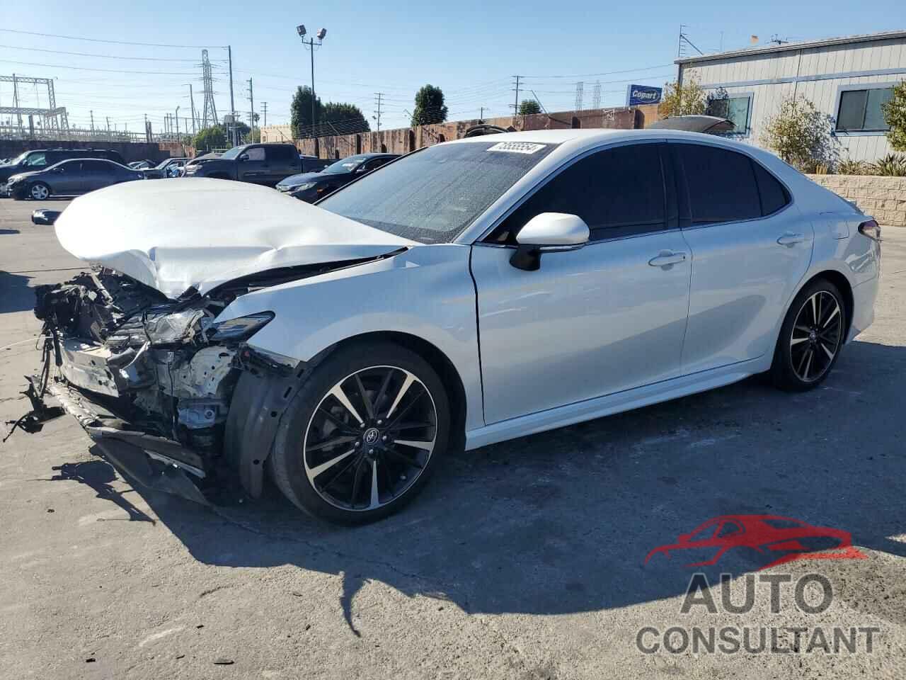 TOYOTA CAMRY 2018 - 4T1B61HKXJU644937