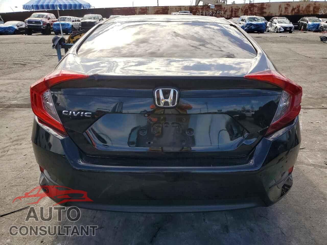 HONDA CIVIC 2017 - 2HGFC2F51HH558027