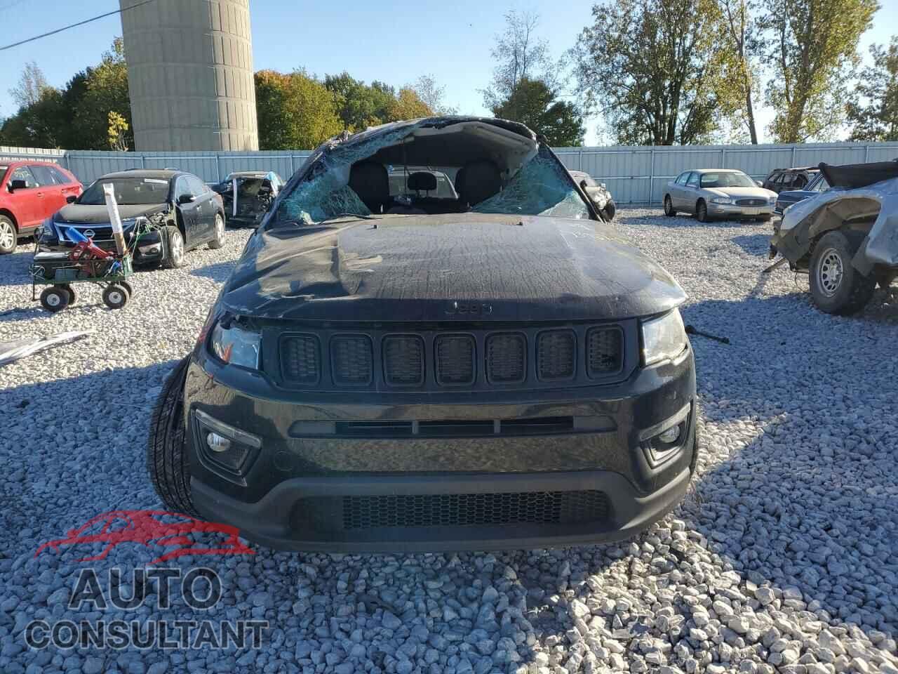 JEEP COMPASS 2018 - 3C4NJDBB3JT304341