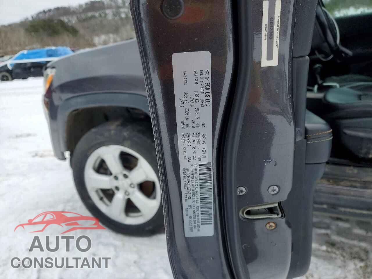 JEEP COMPASS 2020 - 3C4NJDBB7LT132348