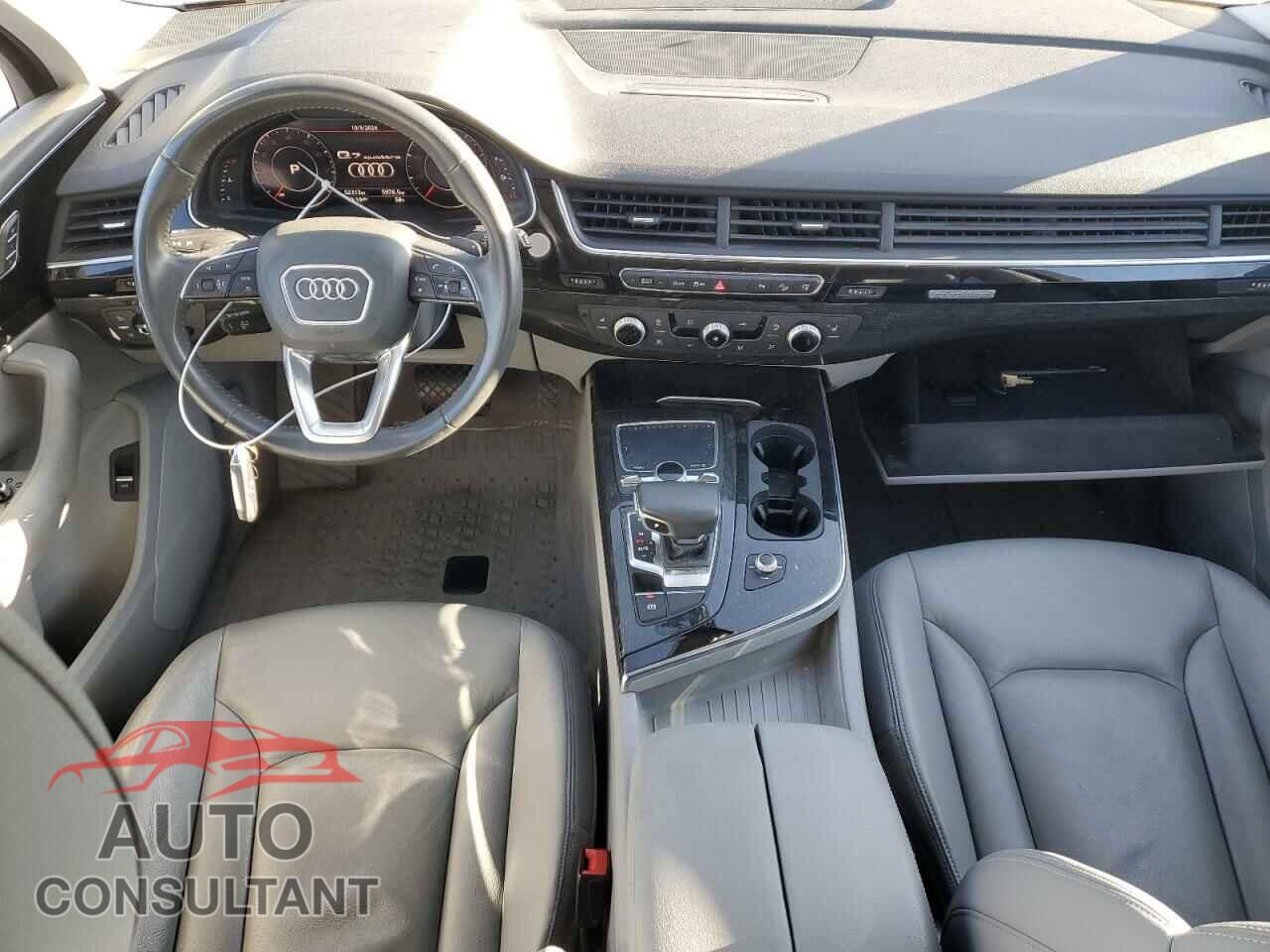 AUDI Q7 2017 - WA1LABF71HD031556