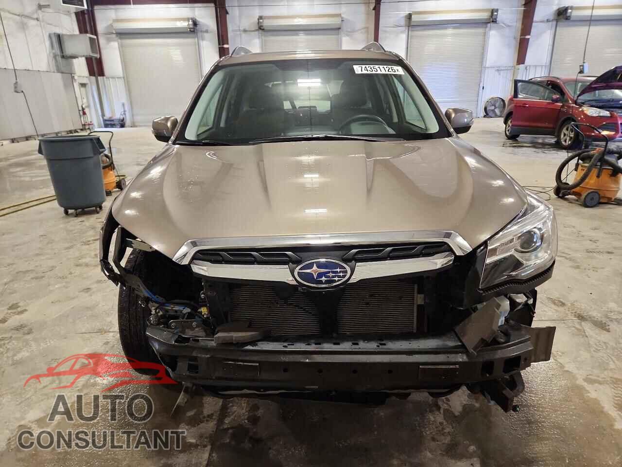 SUBARU FORESTER 2017 - JF2SJATC5HH561391