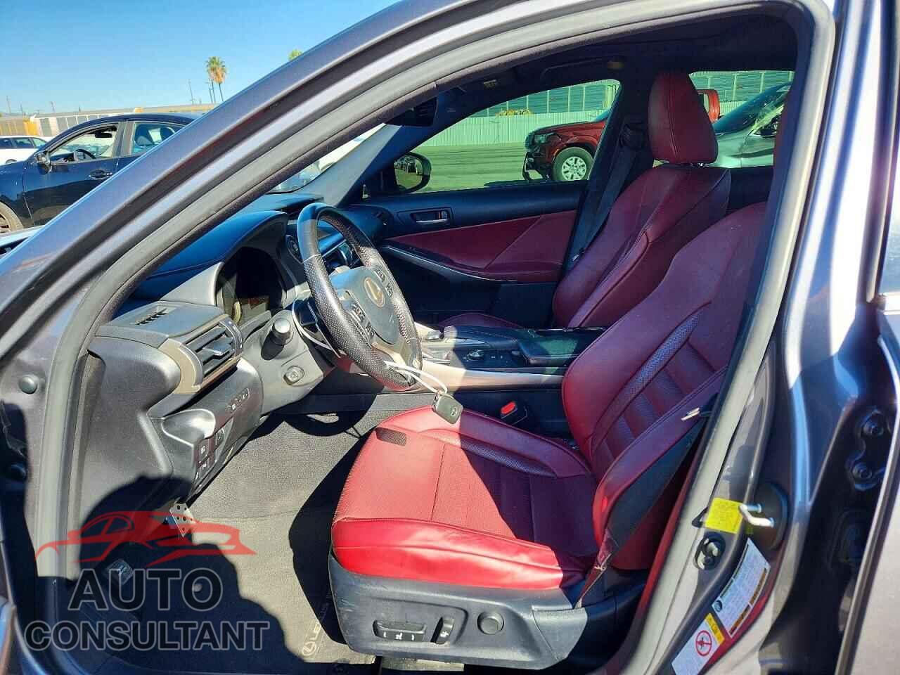 LEXUS IS 2018 - JTHBA1D26J5062934