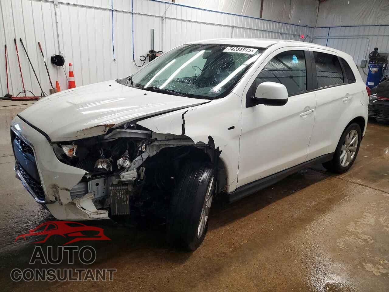 MITSUBISHI OUTLANDER 2015 - 4A4AR3AW7FE058237