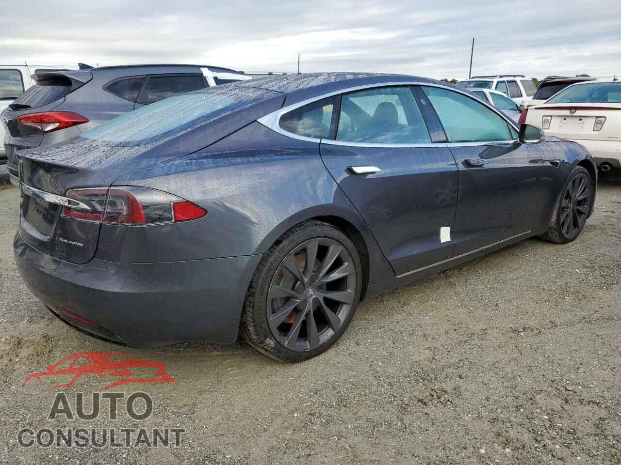 TESLA MODEL S 2020 - 5YJSA1E2XLF413121
