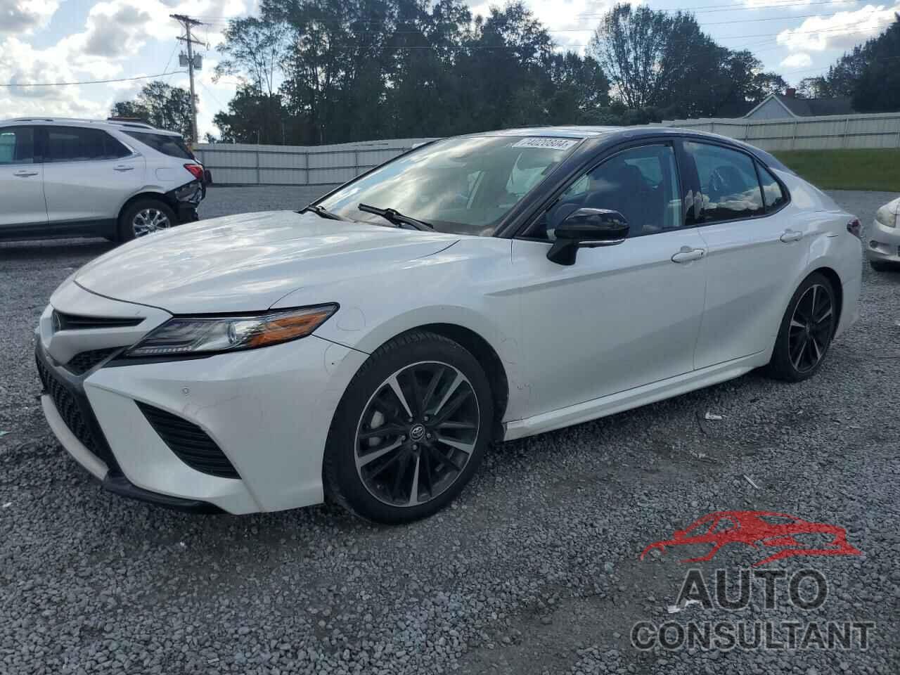 TOYOTA CAMRY 2019 - 4T1B61HK0KU749102