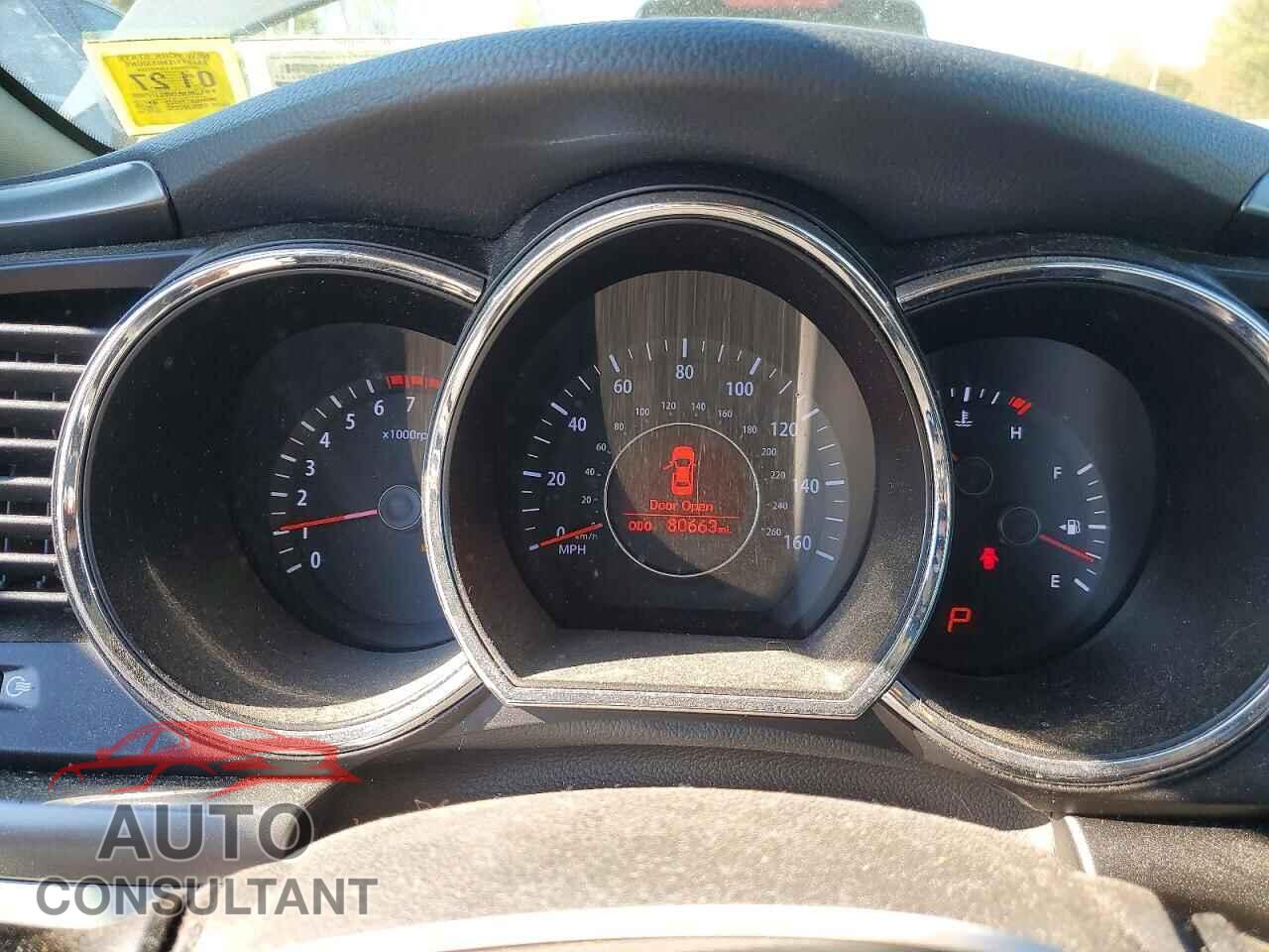 KIA OPTIMA 2011 - KNAGM4A76B5157900