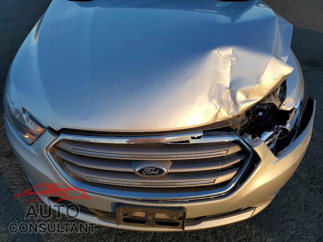 FORD TAURUS 2013 - 1FAHP2E85DG196075