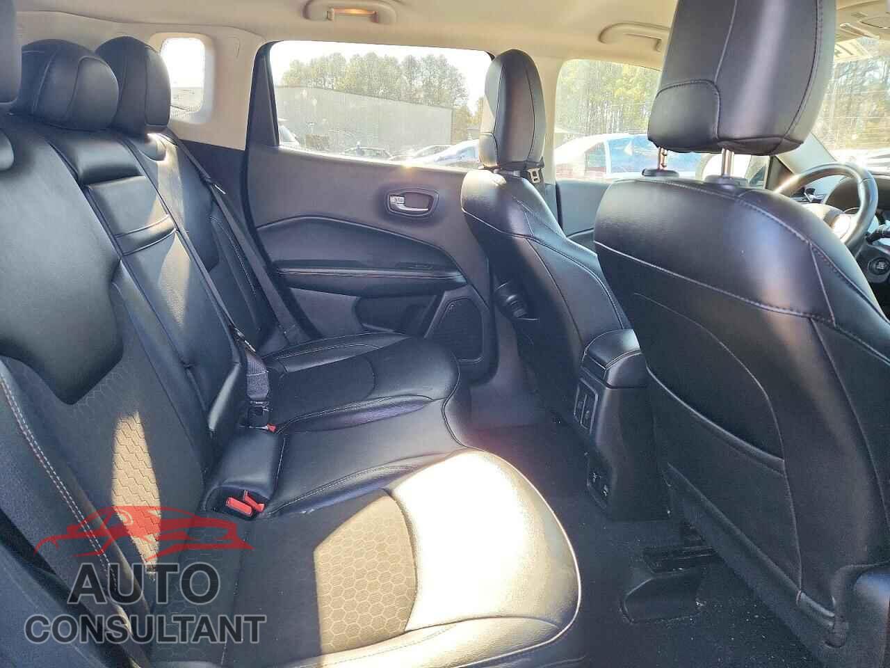 JEEP COMPASS 2019 - 3C4NJDBB6KT653625