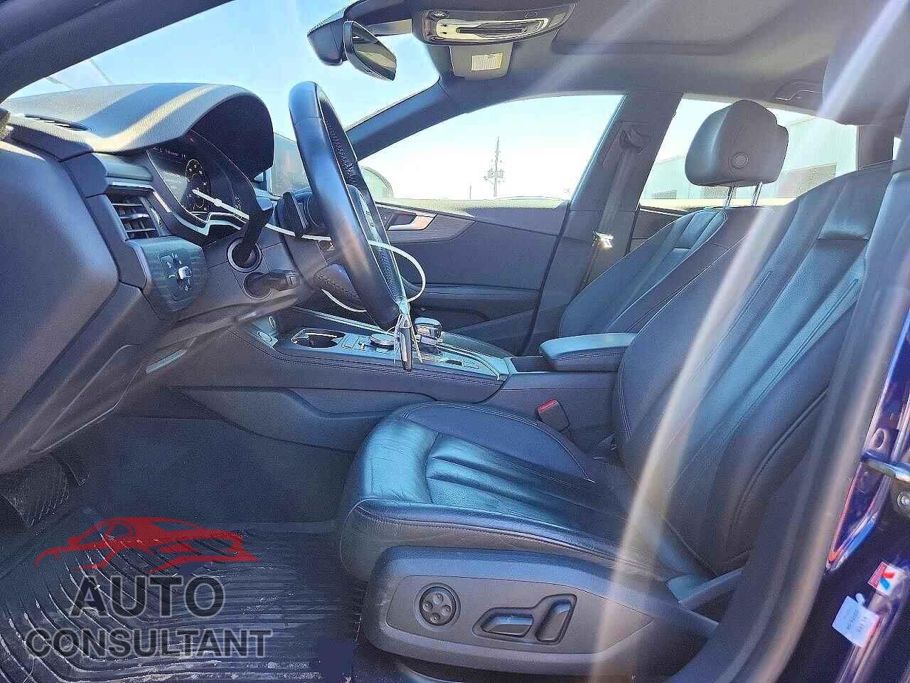 AUDI A5 2019 - WAUBNCF50KA037106