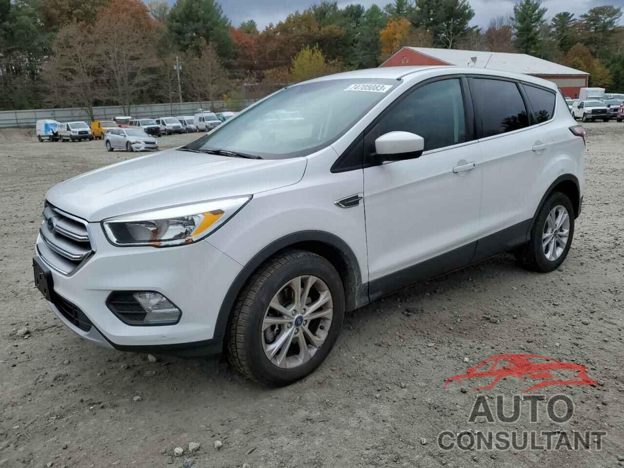 FORD ESCAPE 2017 - 1FMCU9GD2HUA87088