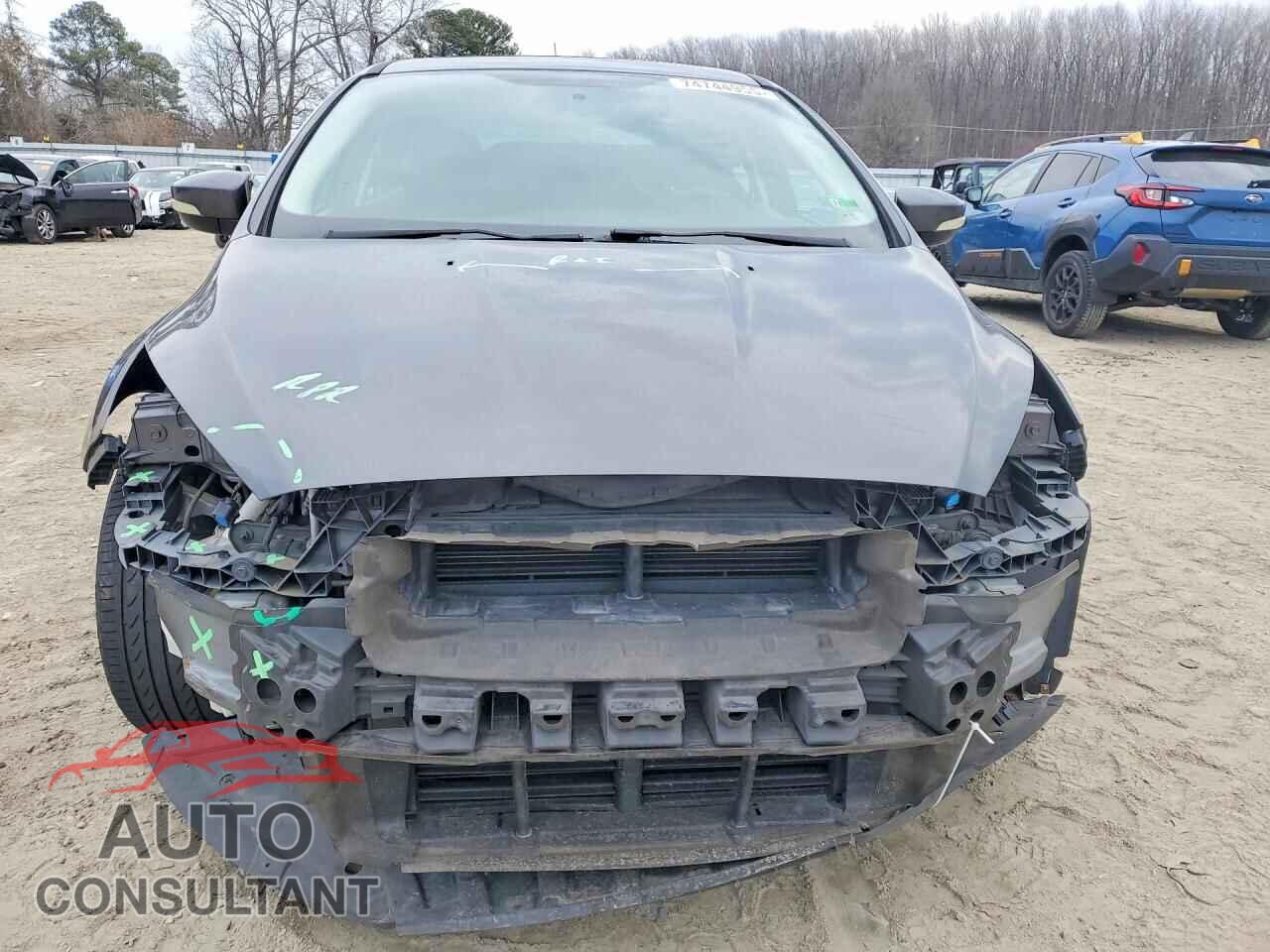 FORD FOCUS 2018 - 1FADP3M27JL217450