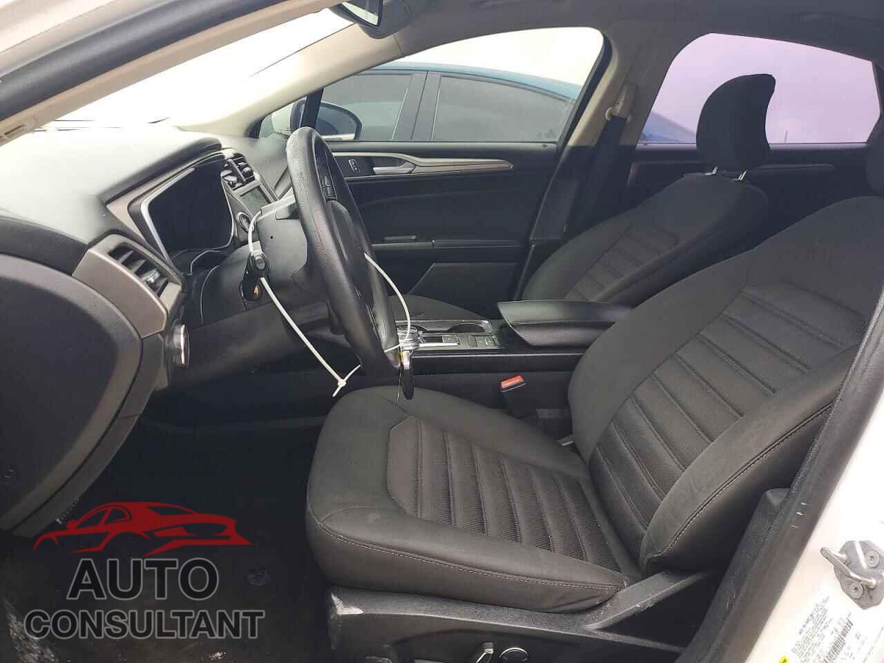 FORD ALL Models 2019 - 3FA6P0LU4KR104987