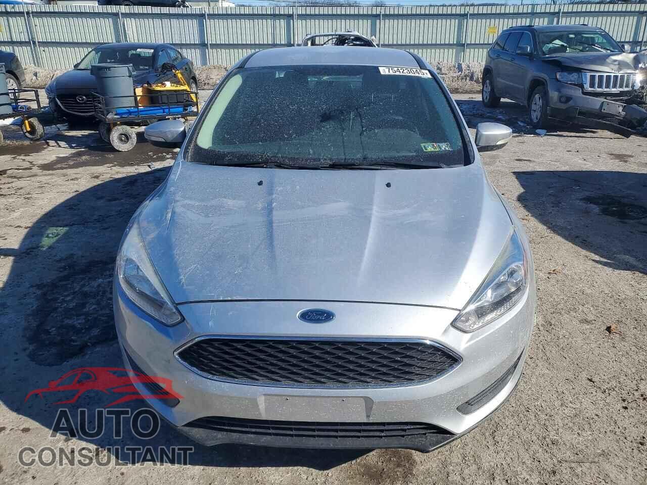FORD FOCUS 2015 - 1FADP3F2XFL383207