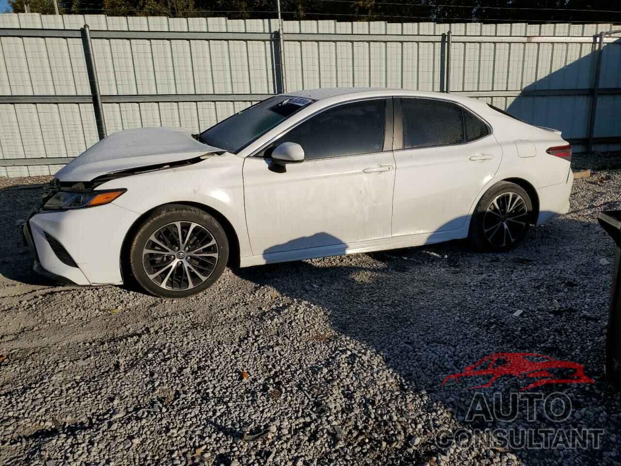 TOYOTA CAMRY 2018 - 4T1B11HK7JU598448