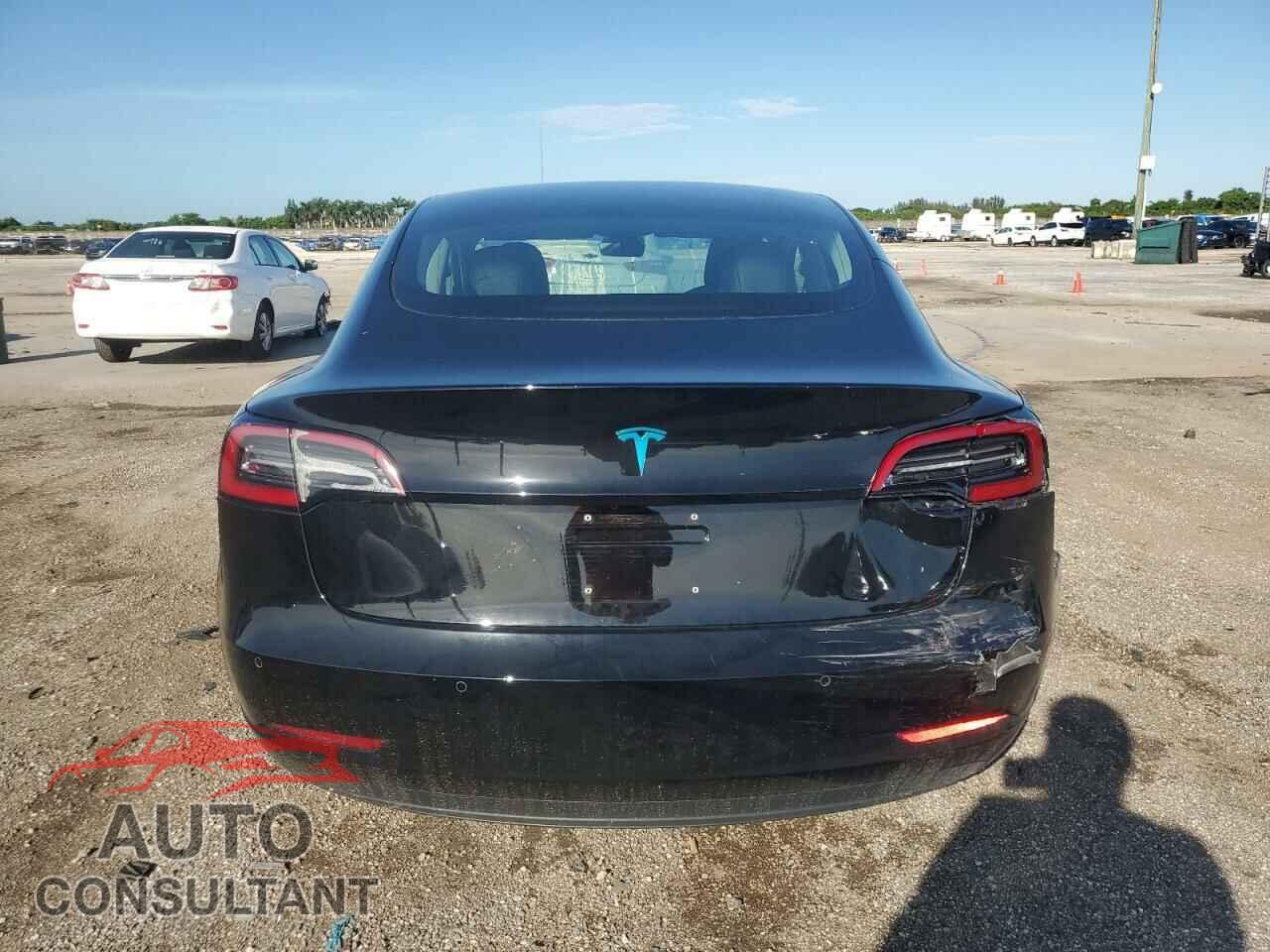 TESLA MODEL 3 2018 - 5YJ3E1EA6JF036168