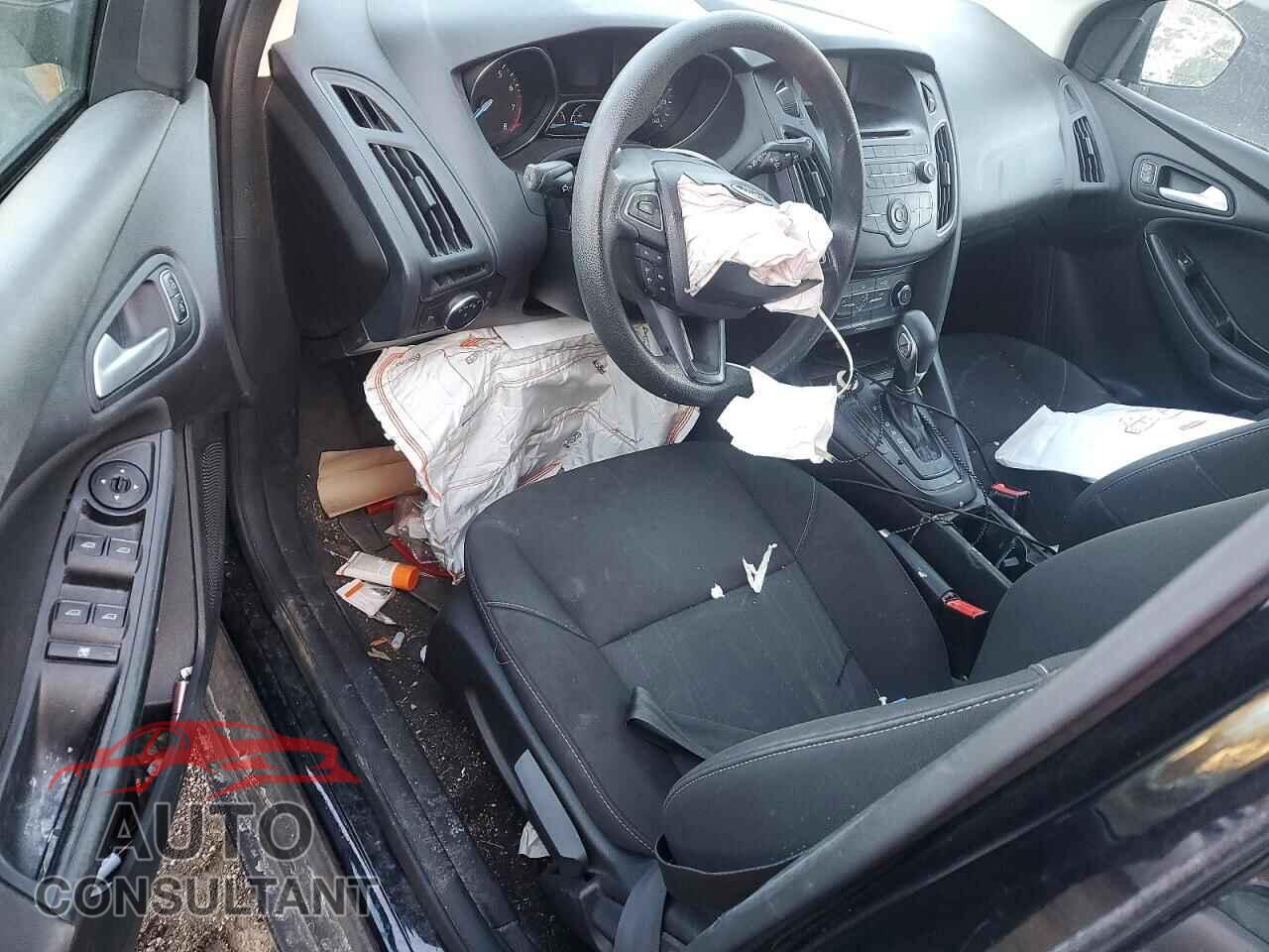 FORD FOCUS 2017 - 1FADP3K22HL278802