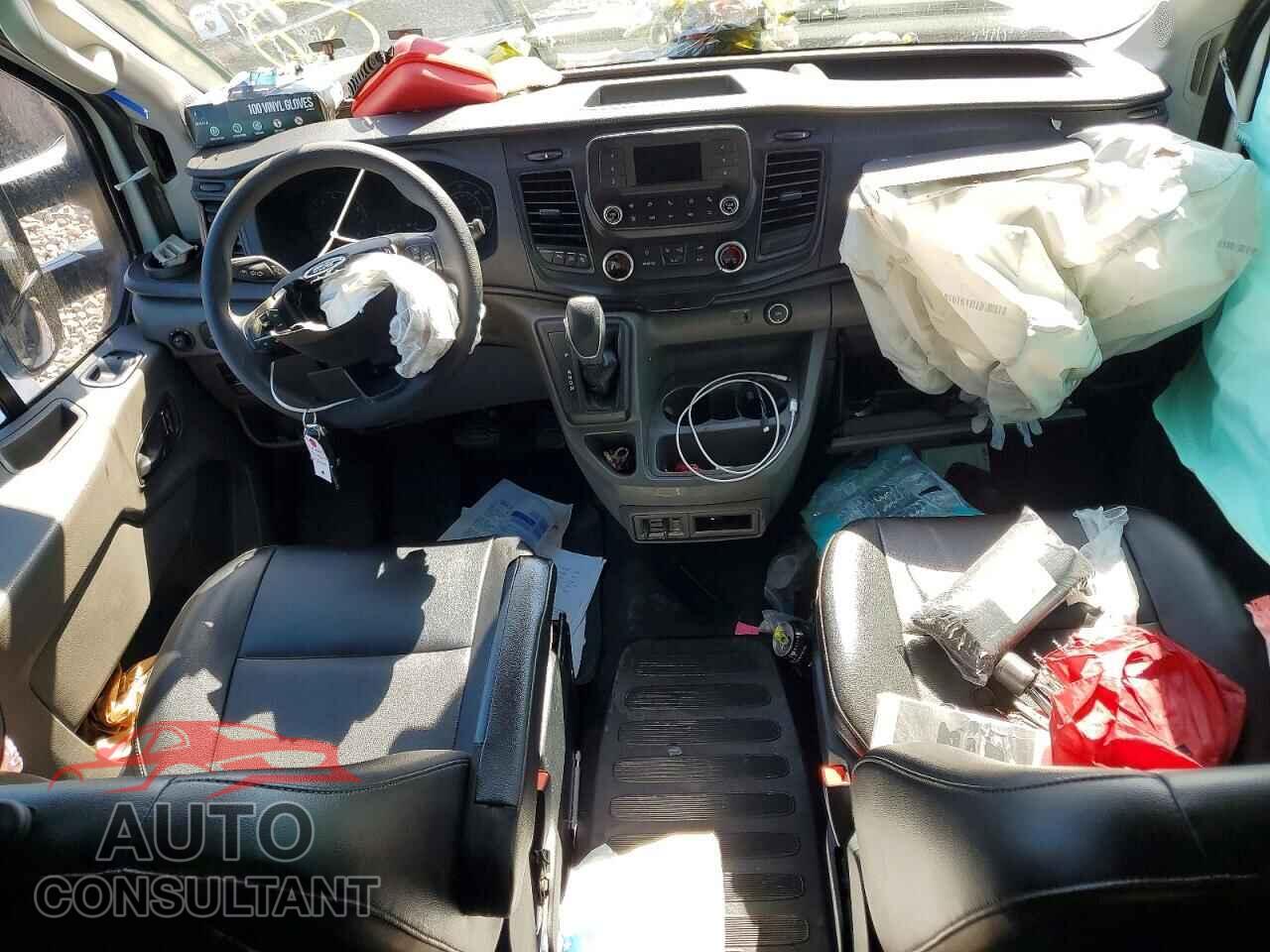FORD TRANSIT 2023 - 1FBAX2C88PKA74542