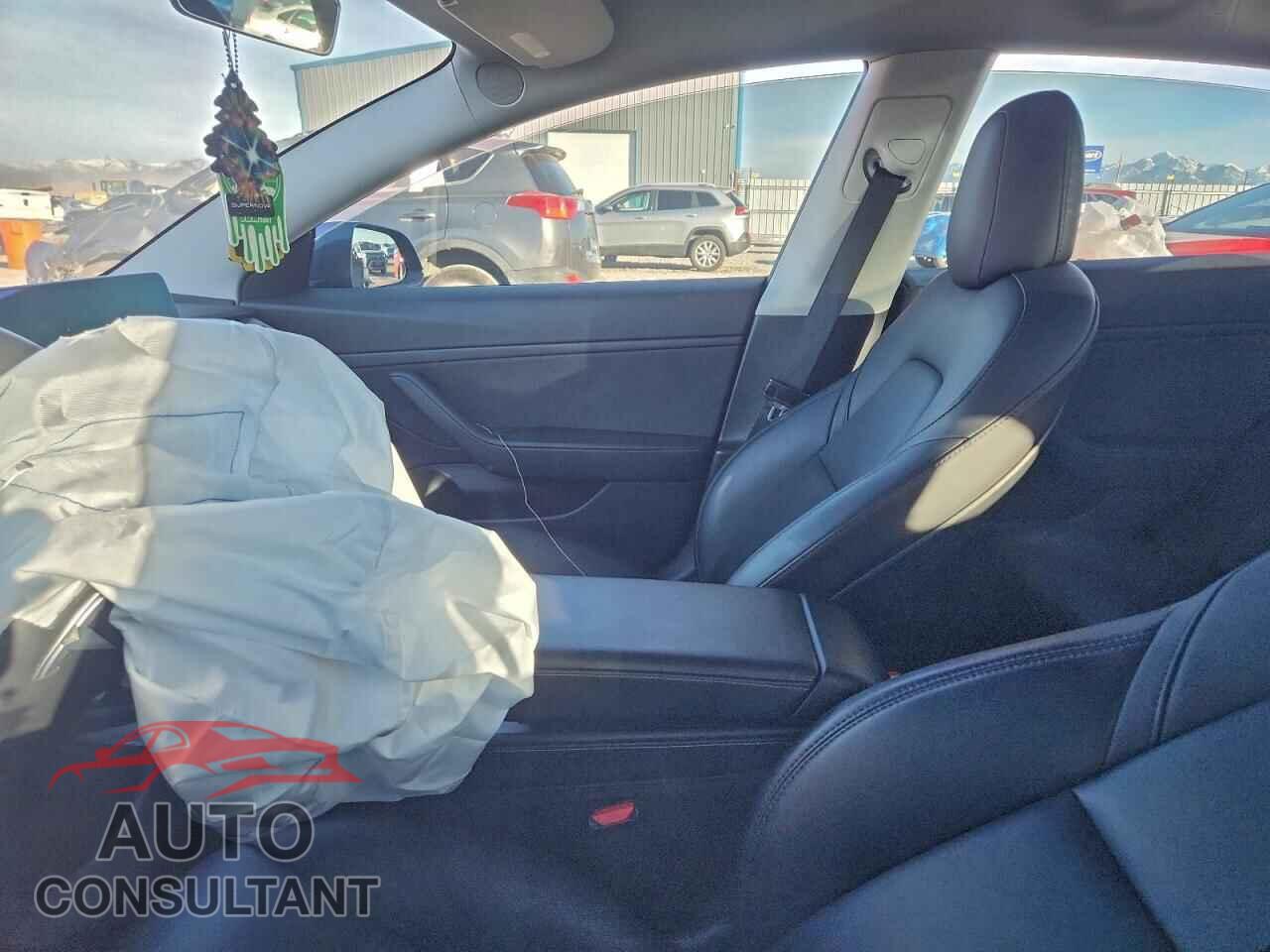 TESLA MODEL 3 2021 - 5YJ3E1EBXMF836727