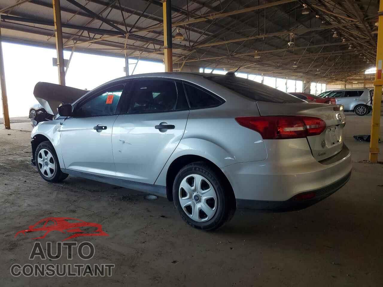 FORD FOCUS 2017 - 1FADP3E26HL230747