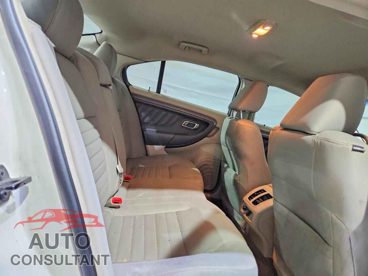 FORD TAURUS 2012 - 1FAHP2DW8CG124883