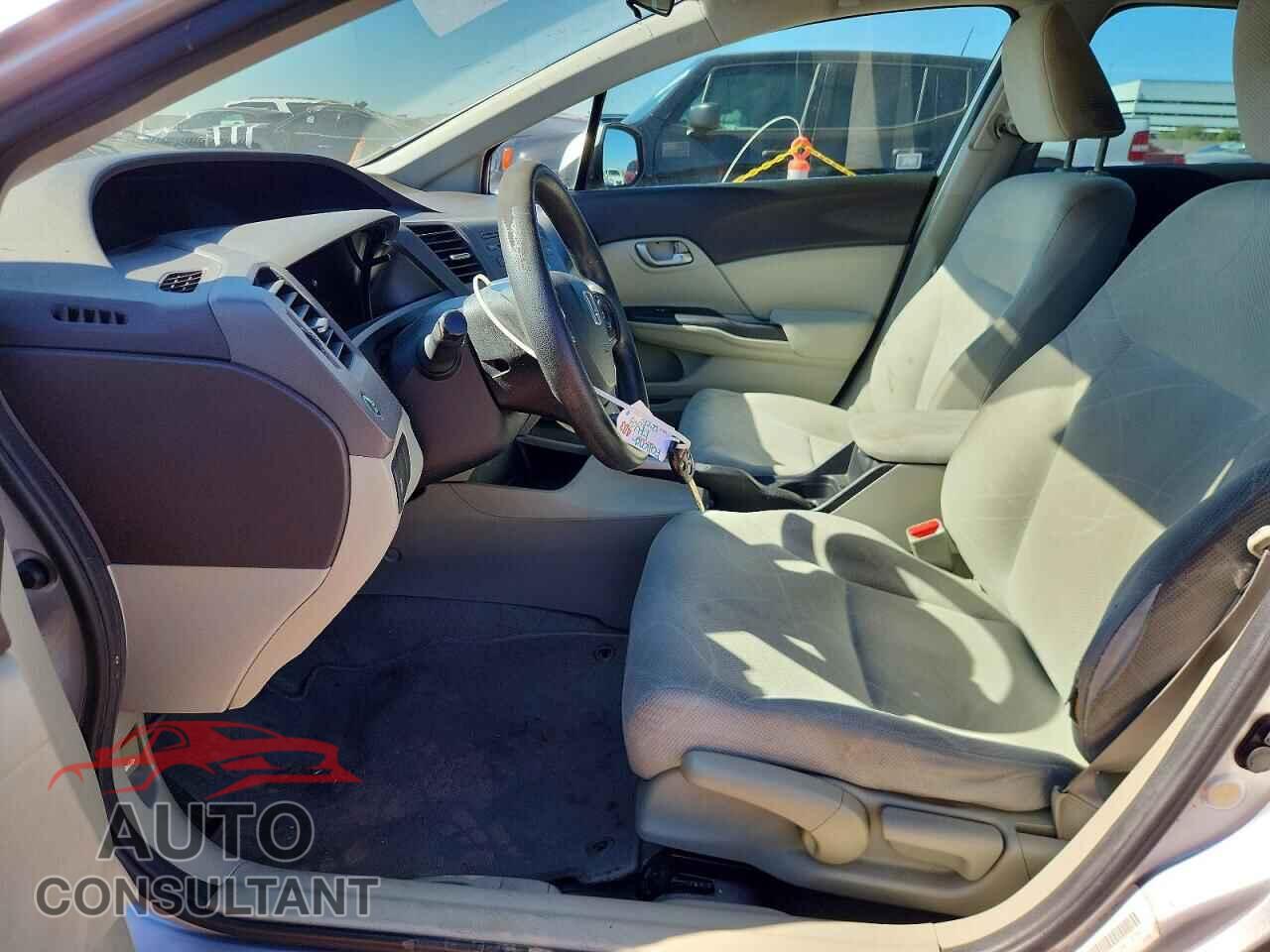 HONDA CIVIC 2012 - 19XFB2F56CE328957